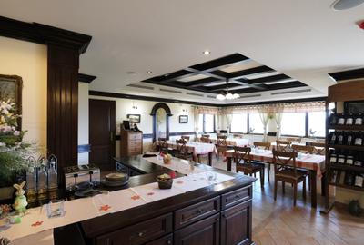 Vanzare hotel in zona superba de munte cu priveliste incredibila din camere - 22