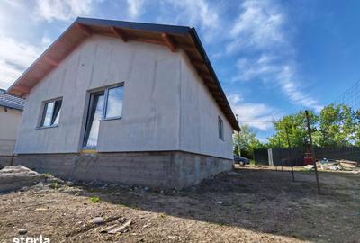 Casă cu 3 camere cu Teren 250 Mp în Agigea - 4