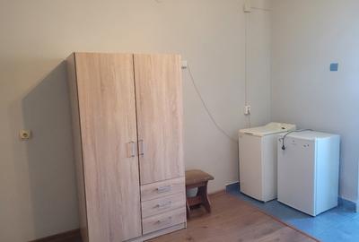 Vând garsoniera pe Str Nicu Enea - 2