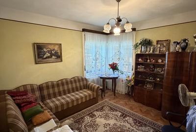 Casă individuală cu 3 camere cu Canalizare în Central - 12