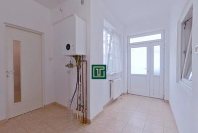 Casă cu 3 camere de vânzare în Arad – cartier Pârneava, complet renovată Casă cu 3 camere de vânzare în Arad – cartier Pârneava, complet renovată - 9