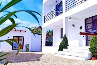 Apartament cu 4 camere în Central - 2