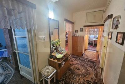 Apartament de vanzare cu 3 camere, 80mp, decomandat, Ocna Mures - 2