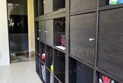 Apartament cu 3 camere decomandat, mobilat în Gorjului