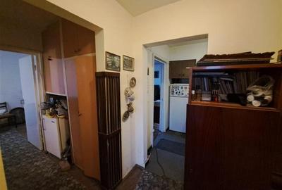4 camere decomandat, zona Circumvalatiunii CENTRALA PROPRIE - 3
