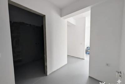 Apartament cu 4 camere semidecomandat în Florești - 10