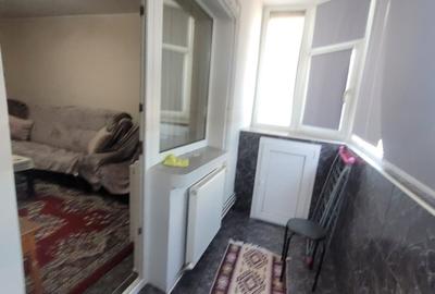 Inel II - Dezrobirii - 3 camere decomandate - 2 bai - centrala gaze- 500 euro - 10
