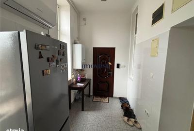 Apartament cu 3 camere în Central - 4