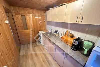 Casa de vacanta in Cartisoara, Transfagarasan - teren 971 mp, 8 camere - 9