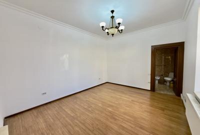 Casă individuală cu 7 camere cu Canalizare în Tomis II - 13