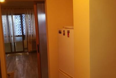 Garsonieră decomandată în Costin Georgian - 2