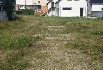 Spațiu comercial, de 405 mp, în Ultracentral - 8