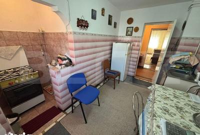 Apartament cu 3 camere decomandat în Central - 3