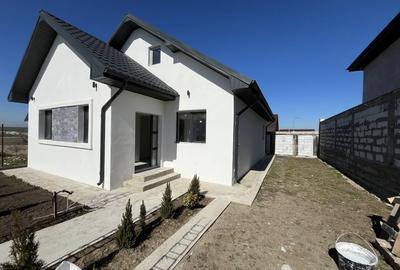 Casă individuală cu 5 camere cu Canalizare în Valu lui Traian - 1