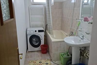 Apartament semidecomandat, centrala proprie