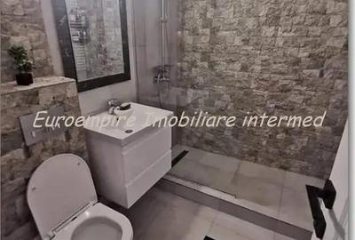 Apartament cu 3 camere semidecomandat în Dacia - 1