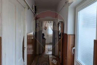 Casă cu 11 camere cu Teren 330 Mp în Iancului - 31