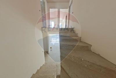Duplex cu 5 camere cu Teren 227 Mp în Chinteni - 8