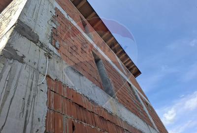 Casă individuală cu 6 camere cu Teren 246 Mp în Central - 29