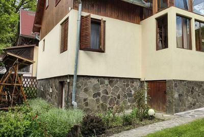 Casă cu 4 camere decomandat în Izvoare - 7