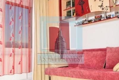 Apartament cu 4 camere decomandat, mobilat în Tractorul - 9
