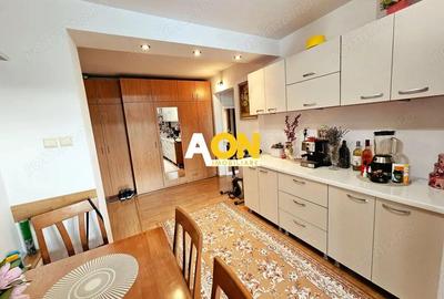 Apartament 2 camere, decomandat, etaj 3, zona Ampoi 3 - 5