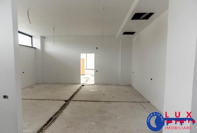 Spațiu comercial, de 120 mp, în E3 - 4
