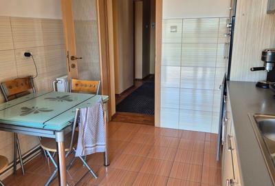 Apartament cu 3 camere decomandat în Trei Stejari - 4