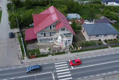 Casă cu 4 camere în Uricani - 2