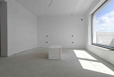 Casă cu 4 camere cu Teren 410 Mp în Central - 10