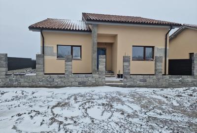 Cernica, casa pe parter, constructie noua, 4 camere, 350mp teren, utilitati - 3