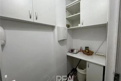 Spațiu comercial, în P-ța Victoriei - 9