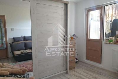 Apartament cu 4 camere in zona Dacia, semidecomandat Apartament cu 4 camere in zona Dacia, semidecomandat - 4