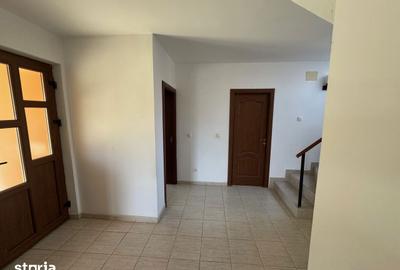 Casă cu 4 camere cu Teren 1018 Mp în Lungulețu - 4
