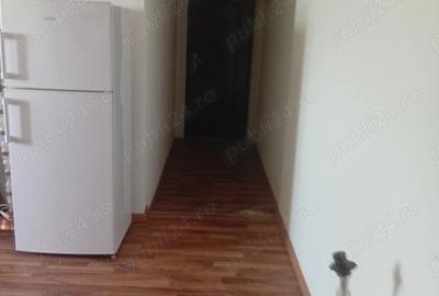 Vand urgent apartament 2 camere decomandate mansarda Siderurgi?tilor vest - 3