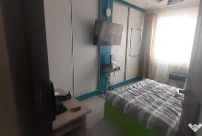 Apartament cu 4 camere decomandat în Central - 2