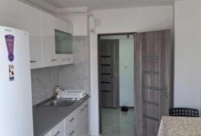 Apartament cu 3 camere în Crângași