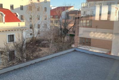 Apartament cu 4 camere decomandat în Herăstrău - 7