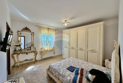 Casă cu 5 camere cu Teren 3400 Mp în Garoafa - 1