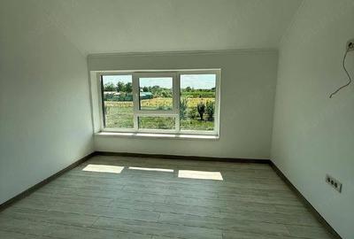 Casă cu Teren 450 Mp în Central
