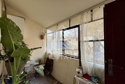 Casa la curte comuna, 180mp teren,  zona Balcescu - Universitatii - 11