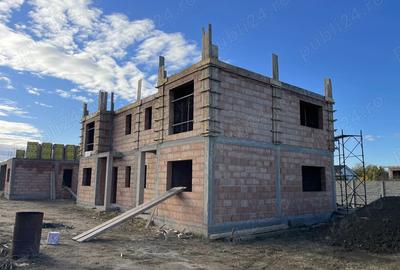 Casă cu 4 camere în Moșnița Veche - 2