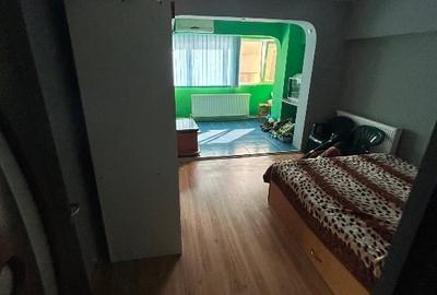 Apartament cu 3 camere decomandat, mobilat în Sud - 3