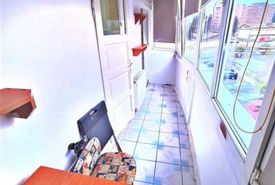 Apartament cu 3 camere decomandat în Astra - 8