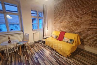 Apartament cu 2 camere decomandat în Ultracentral - 1