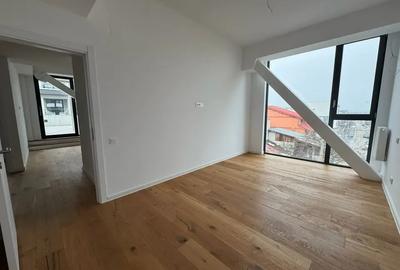 Apartament cu 3 camere decomandat în Aviației - 10