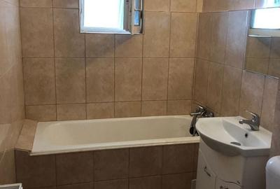 Apartament cu 3 camere semidecomandat în Berceni - 4