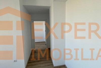 Apartament cu 2 camere decomandat în Tomis Nord - 7