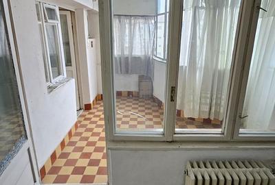 Apartament cu 3 camere decomandat în Dacia - 17