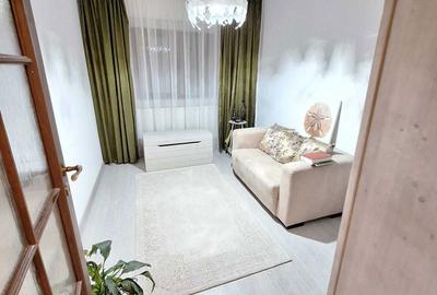 Apartament cu 3 camere decomandat în Faleză - 1